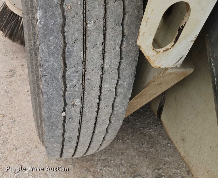 image for item EJ0121 2000 Elgin Pelican series P street sweeper