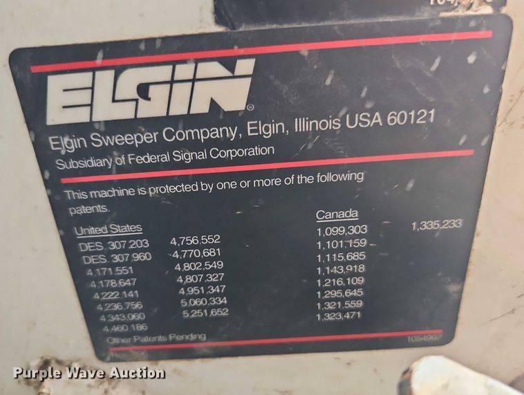 image for item EJ0121 2000 Elgin Pelican series P street sweeper