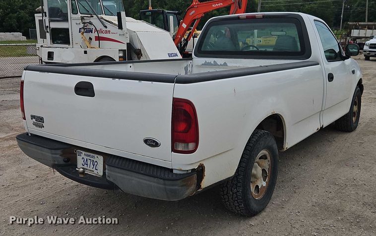 image for item EJ0122 2001 Ford F150 pickup truck