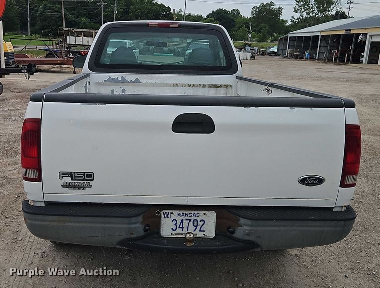 image for item EJ0122 2001 Ford F150 pickup truck