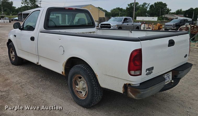 image for item EJ0122 2001 Ford F150 pickup truck