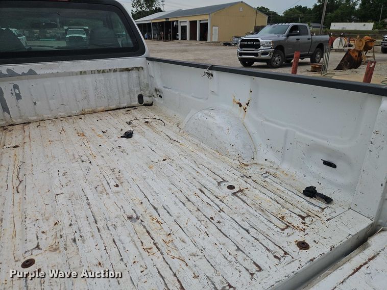 image for item EJ0122 2001 Ford F150 pickup truck