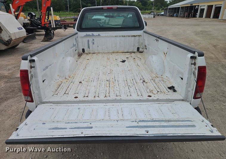 image for item EJ0122 2001 Ford F150 pickup truck