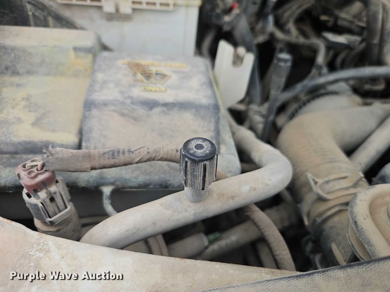 image for item EJ0122 2001 Ford F150 pickup truck