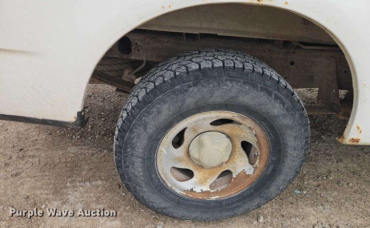 image for item EJ0122 2001 Ford F150 pickup truck