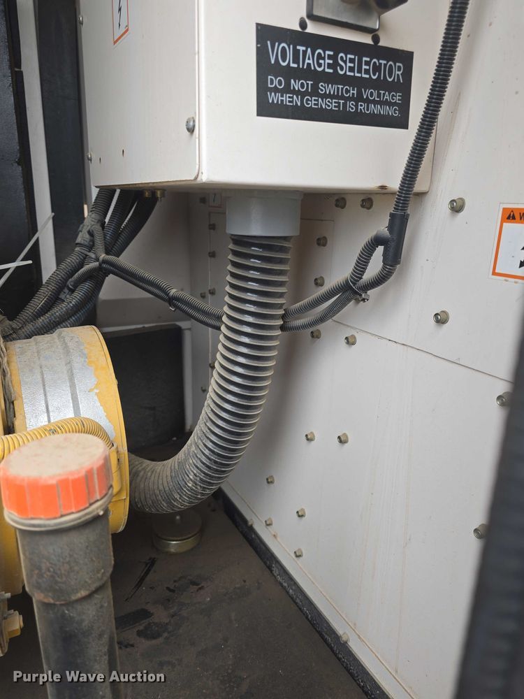 image for item EK5317 2006 Caterpillar XQ30 generator