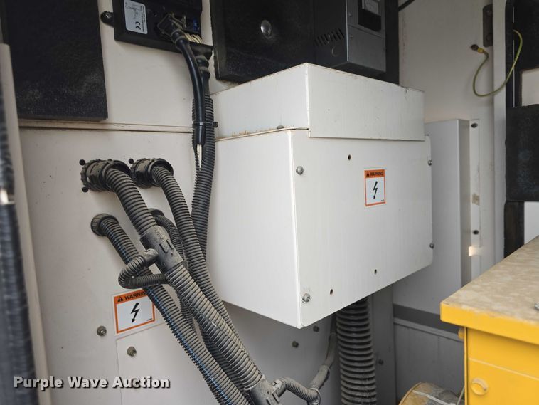 image for item EK5317 2006 Caterpillar XQ30 generator