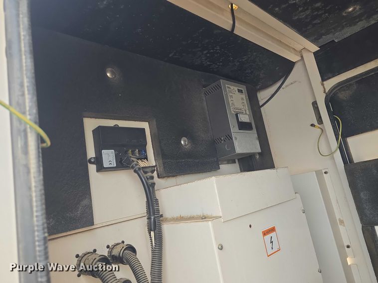 image for item EK5317 2006 Caterpillar XQ30 generator