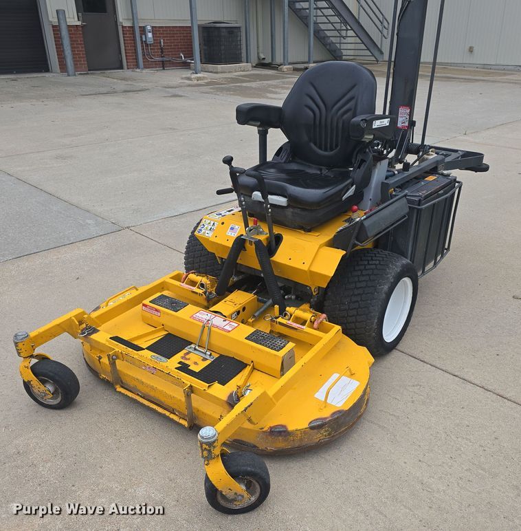 image for item EK5318 2013 Walker MDDGHS ZTR lawn mower
