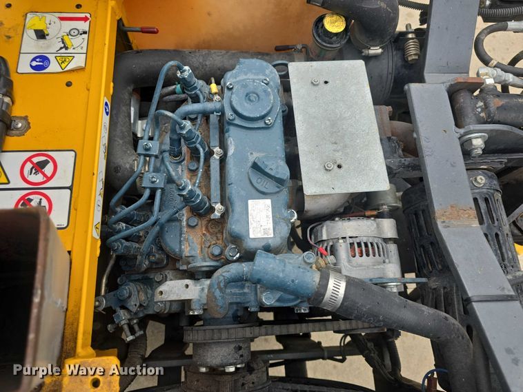 image for item EK5318 2013 Walker MDDGHS ZTR lawn mower