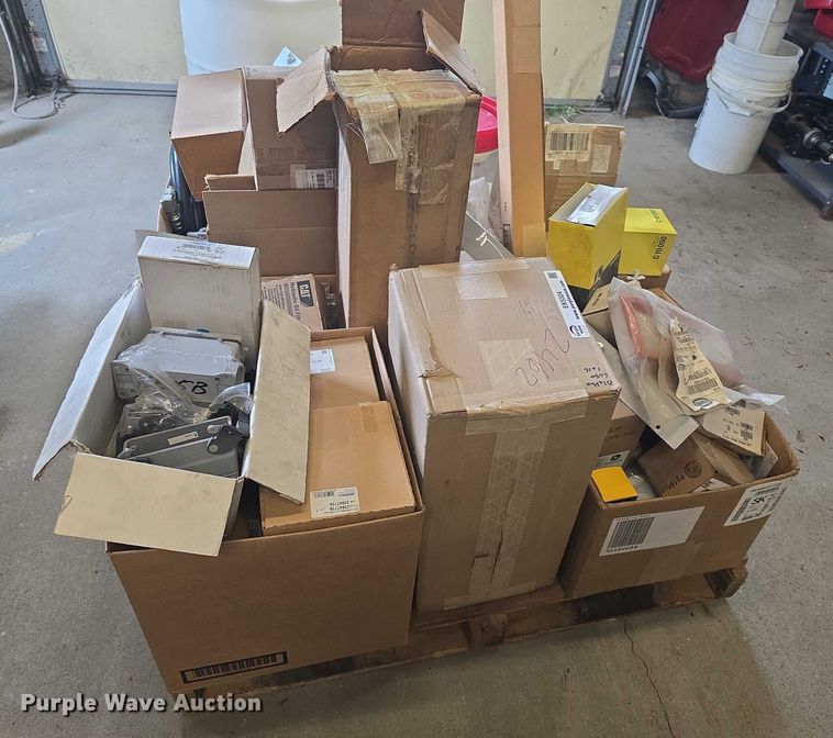 image for item EK5324 Automotive truck parts