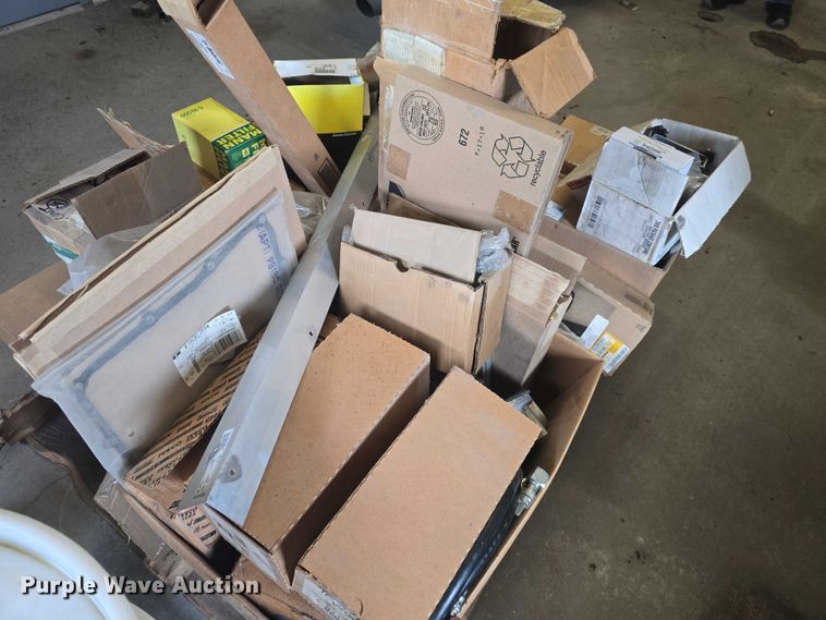 image for item EK5324 Automotive truck parts