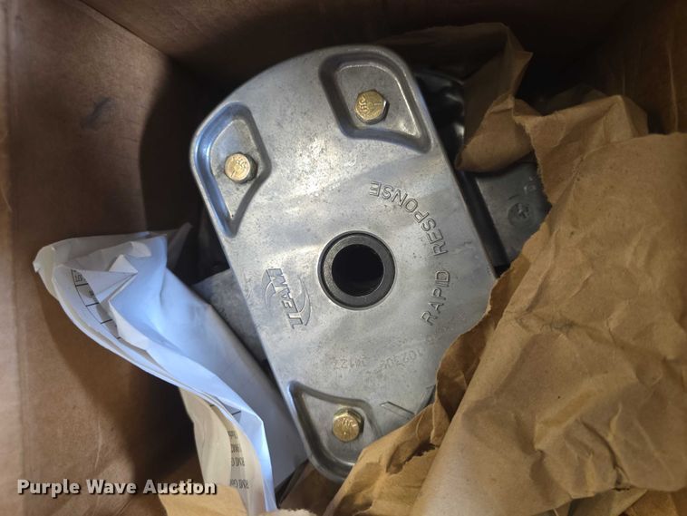 image for item EK5324 Automotive truck parts