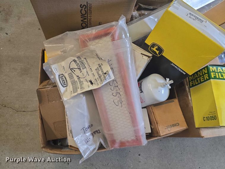 image for item EK5324 Automotive truck parts