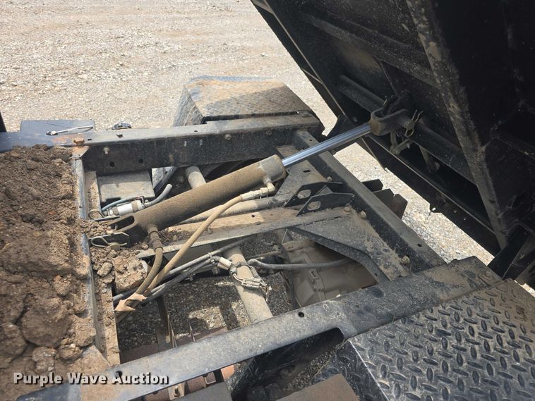 image for item EK5329 2010 Cushman Turf-Truckster utility vehicle