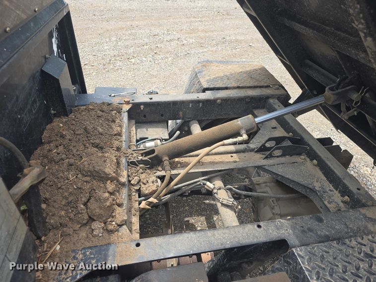 image for item EK5329 2010 Cushman Turf-Truckster utility vehicle