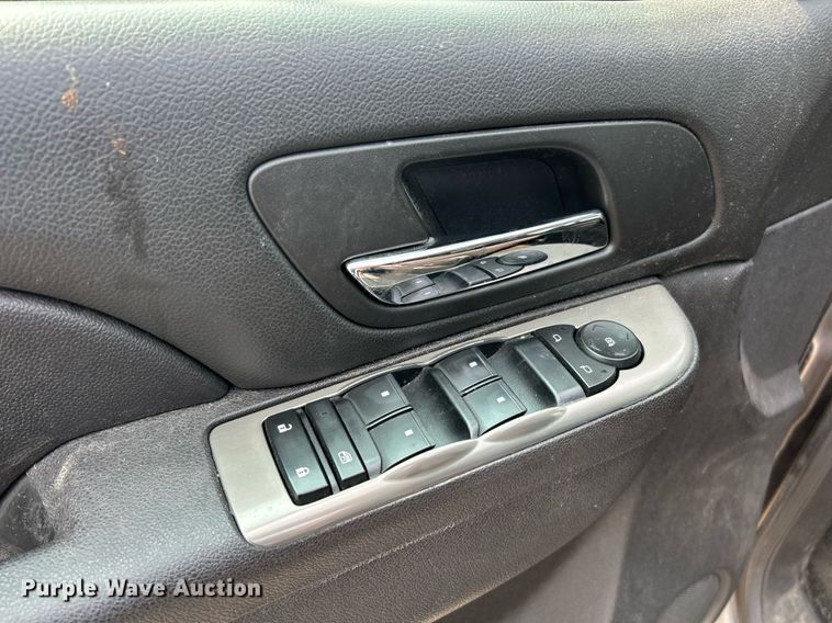 image for item EK8176 2013 Chevrolet Tahoe Police SUV