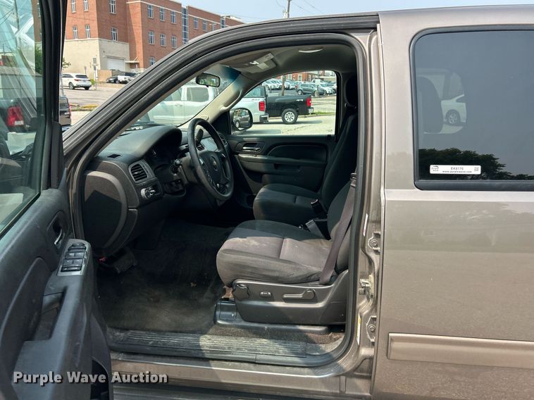 image for item EK8176 2013 Chevrolet Tahoe Police SUV