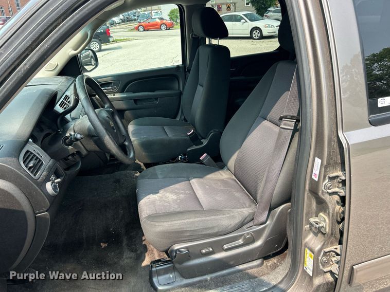 image for item EK8176 2013 Chevrolet Tahoe Police SUV