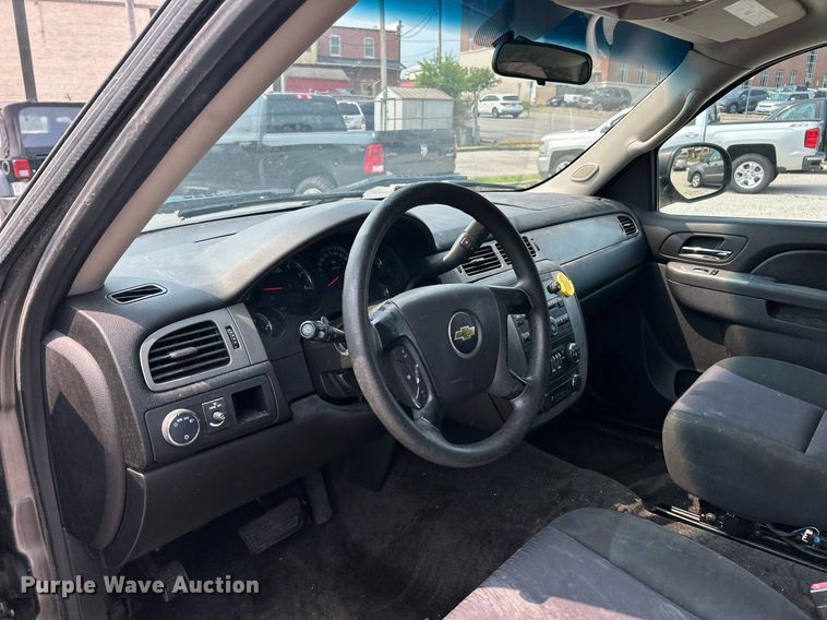 image for item EK8176 2013 Chevrolet Tahoe Police SUV