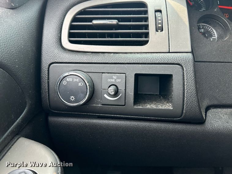 image for item EK8176 2013 Chevrolet Tahoe Police SUV