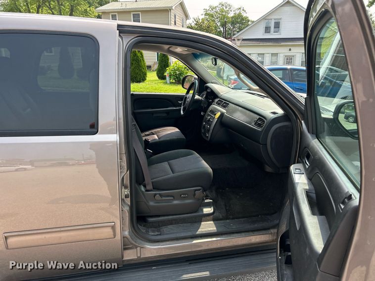 image for item EK8176 2013 Chevrolet Tahoe Police SUV