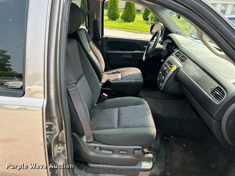 image for item EK8176 2013 Chevrolet Tahoe Police SUV