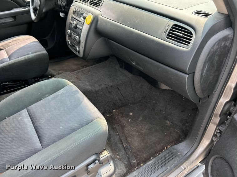 image for item EK8176 2013 Chevrolet Tahoe Police SUV