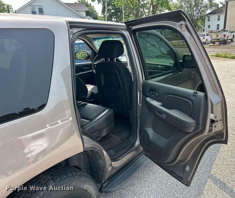 image for item EK8176 2013 Chevrolet Tahoe Police SUV