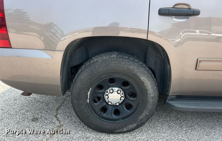 image for item EK8176 2013 Chevrolet Tahoe Police SUV