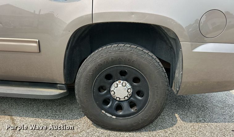 image for item EK8176 2013 Chevrolet Tahoe Police SUV