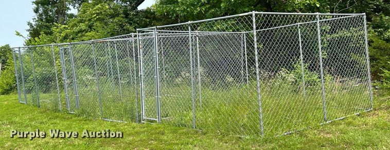 image for item EK8178 (3) dog kennels