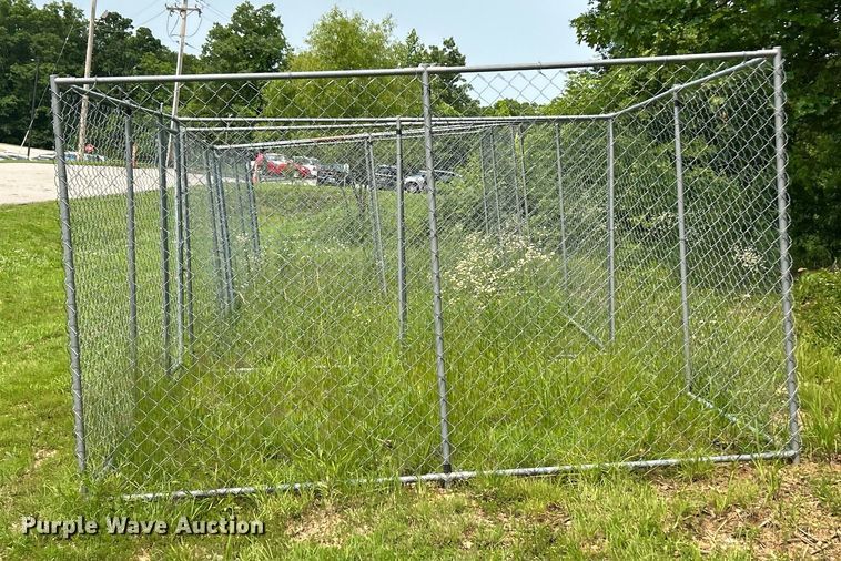 image for item EK8178 (3) dog kennels