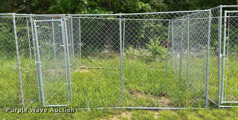 image for item EK8178 (3) dog kennels