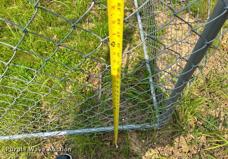 image for item EK8178 (3) dog kennels