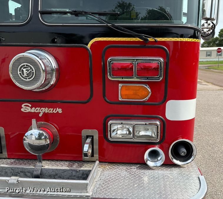 image for item EL2108 1991 Seagrave JB-40DH pumper fire truck
