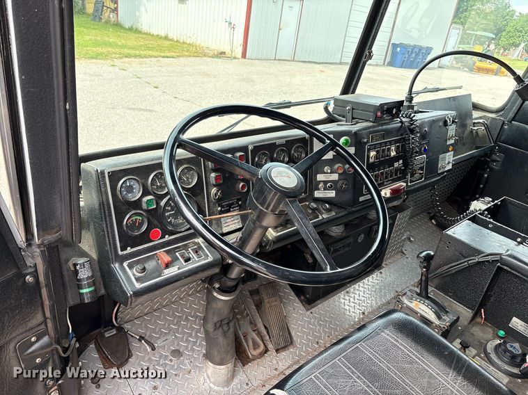 image for item EL2108 1991 Seagrave JB-40DH pumper fire truck