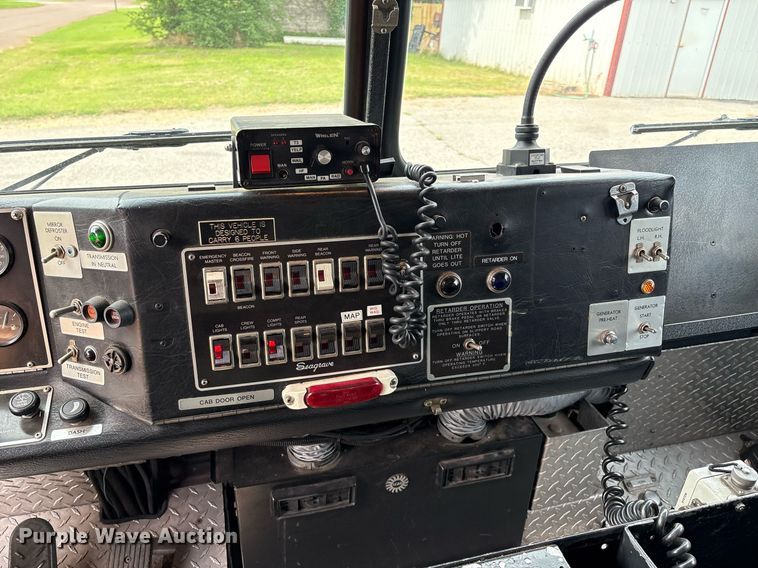 image for item EL2108 1991 Seagrave JB-40DH pumper fire truck