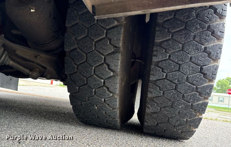 image for item EL2108 1991 Seagrave JB-40DH pumper fire truck