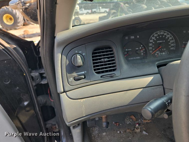 image for item EM7457 2003 Ford Crown Victoria Police Interceptor 