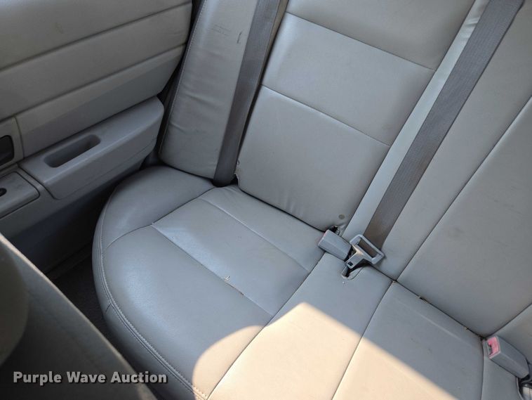 image for item EM7457 2003 Ford Crown Victoria Police Interceptor 