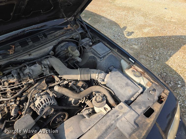 image for item EM7457 2003 Ford Crown Victoria Police Interceptor 