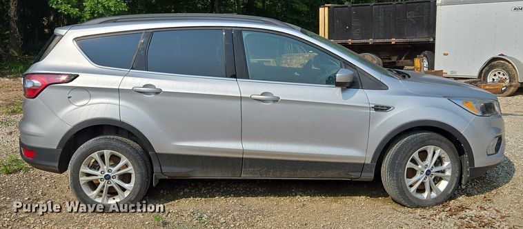 image for item EM7458 2018 Ford Escape SUV