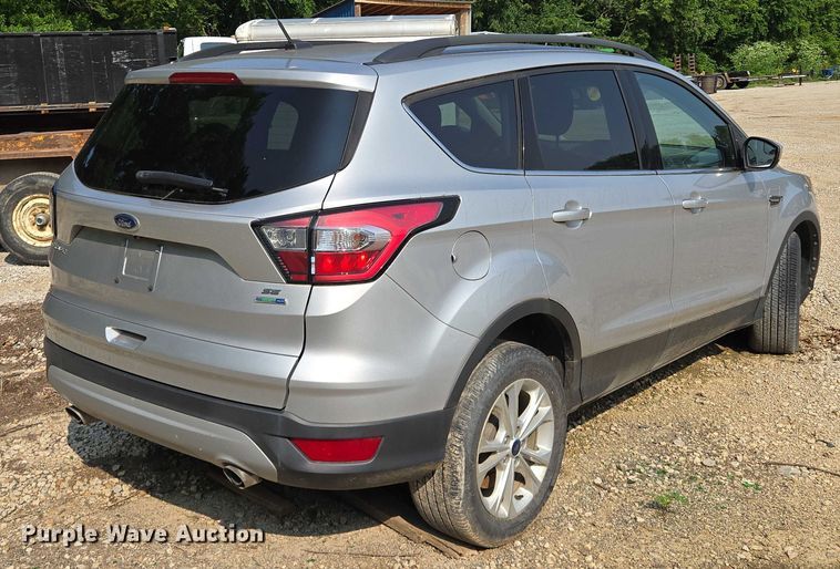 image for item EM7458 2018 Ford Escape SUV