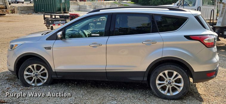 image for item EM7458 2018 Ford Escape SUV