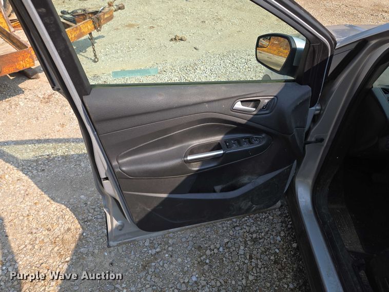 image for item EM7458 2018 Ford Escape SUV