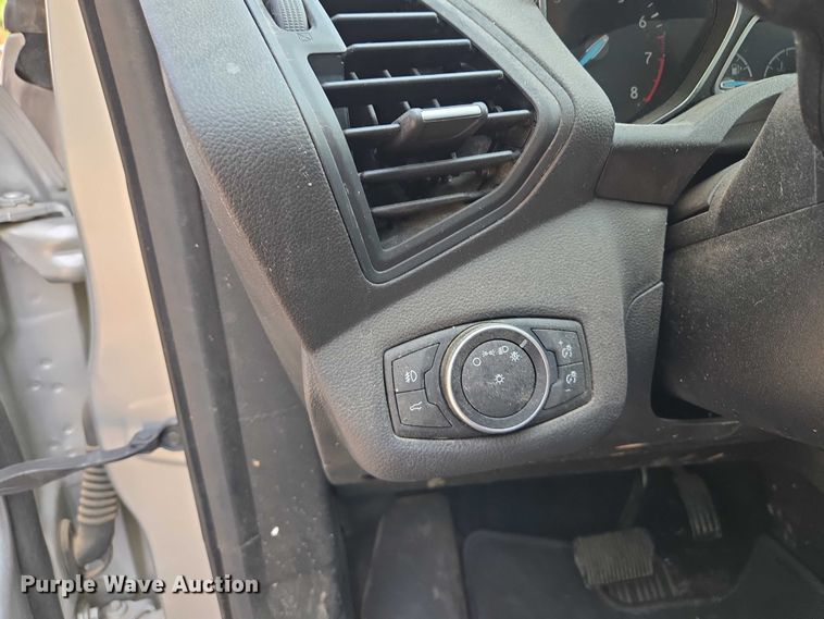 image for item EM7458 2018 Ford Escape SUV