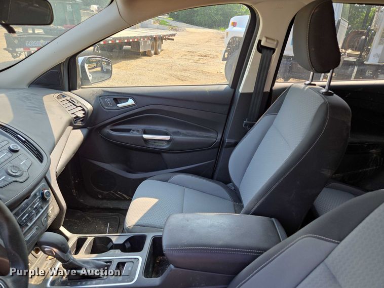 image for item EM7458 2018 Ford Escape SUV