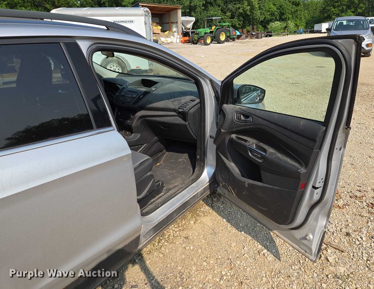 image for item EM7458 2018 Ford Escape SUV