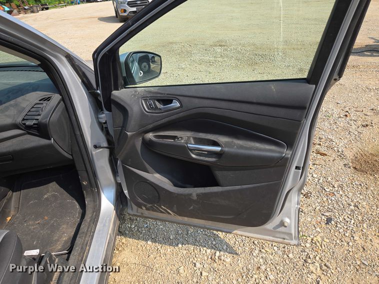 image for item EM7458 2018 Ford Escape SUV